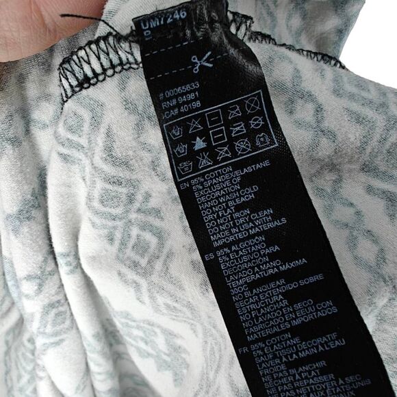 Forever 21 Aztec Print Crop Top - Picture 4 of 4